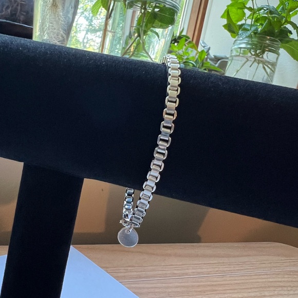 Jewelry - Silver Tone Box Chain Bracelet